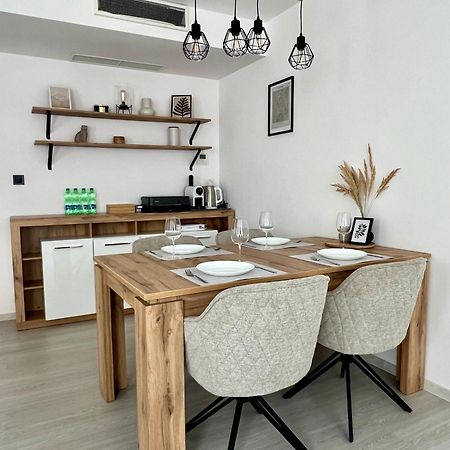 Skau Piano Family & Business Apartment Free Parking Bratislava Exterior foto