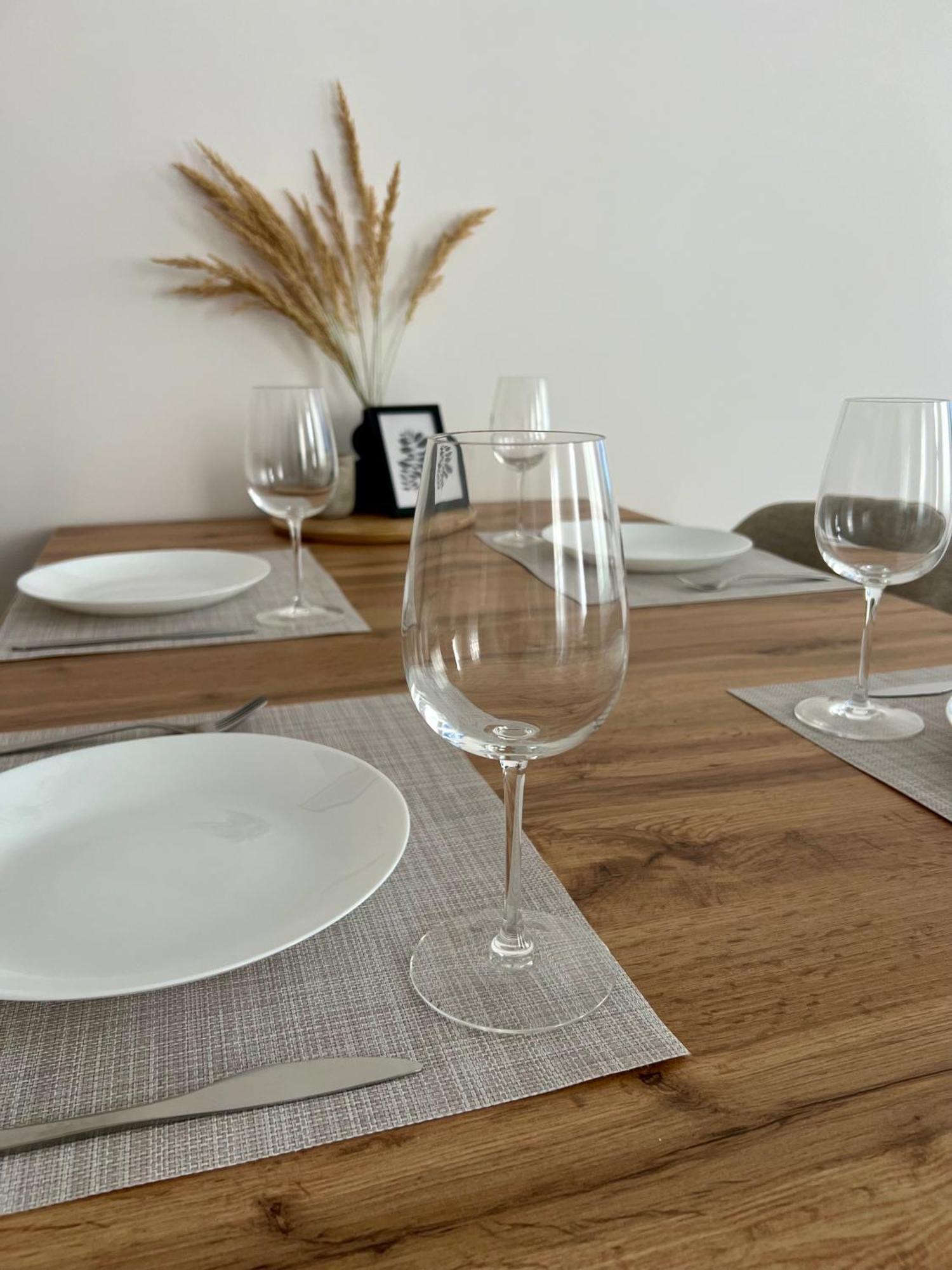 Skau Piano Family & Business Apartment Free Parking Bratislava Exterior foto